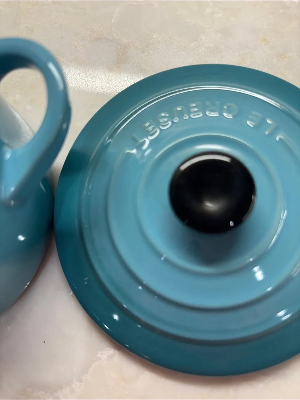 NWT Le Creuset Carribean  Round 10 cm Mini Cocotte with Black Knob